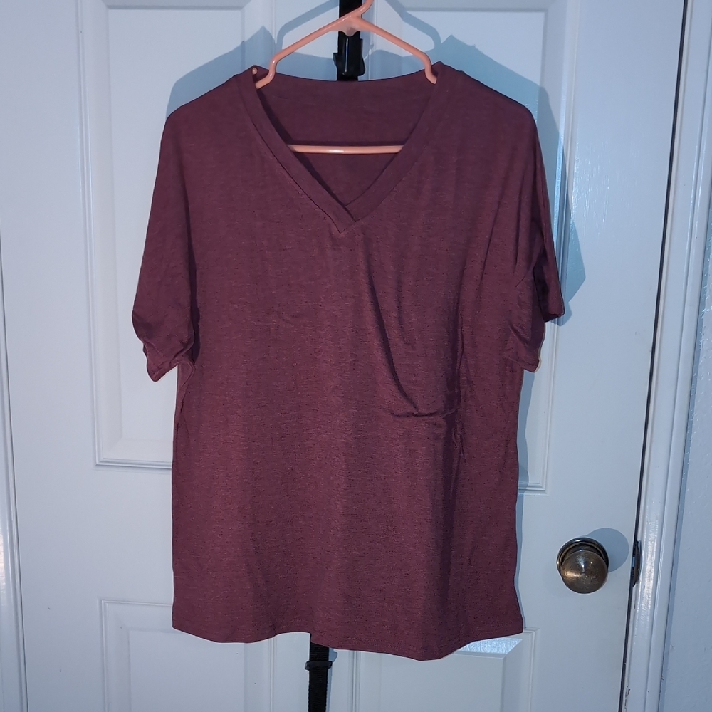 Women's V-Neck Top in Burgundy